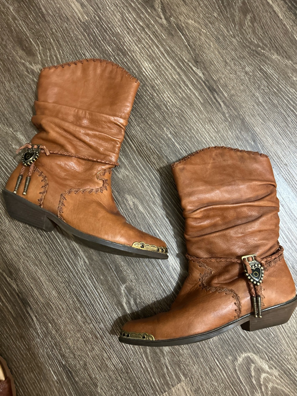 Zodiac Women’s Boots Western Vintage Brown Size 8 Heart Charm Slouchy Boho